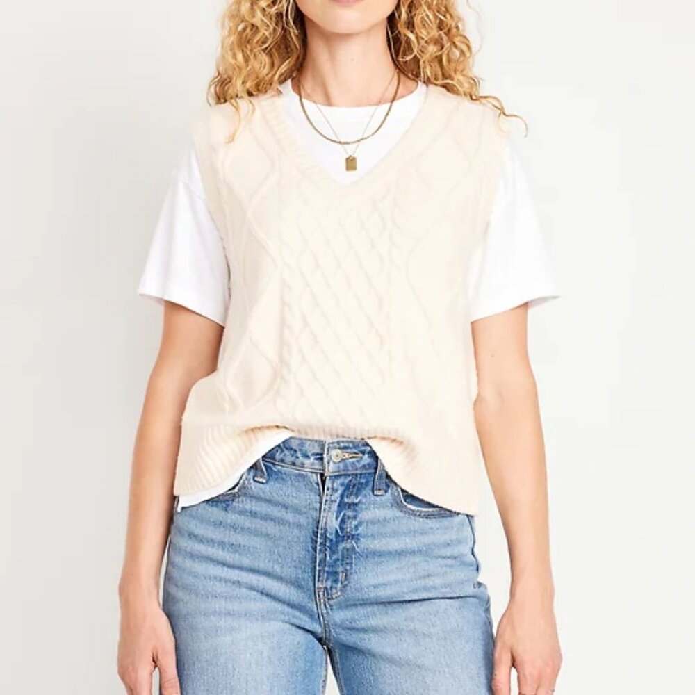 Old Navy SoSoft Cable knit v neck Vest cream color cozy Size XL TALL fit